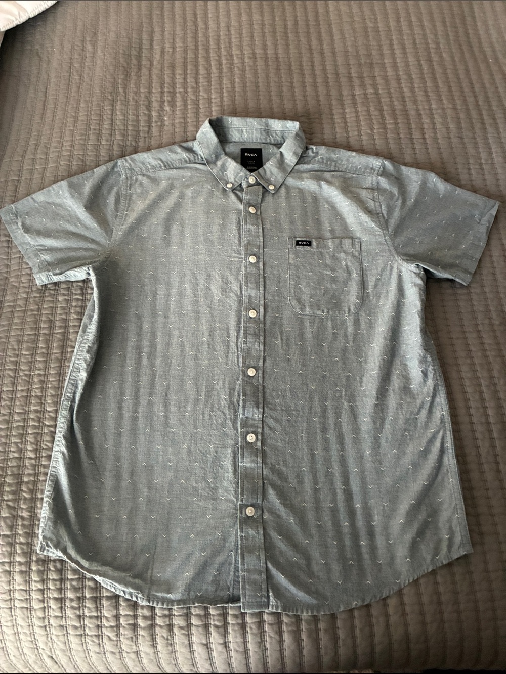 RVCA Light Blue Short-Sleeve Button-Down Shirt with Subtle Dot Pattern
